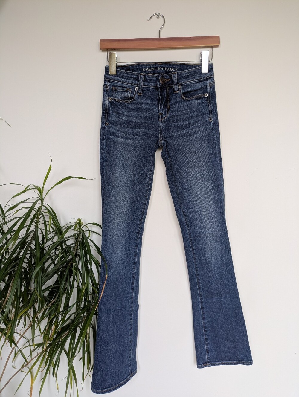 American Eagle Super Stretch Low Rise Bootcut Flare Jeans 00 Regular
